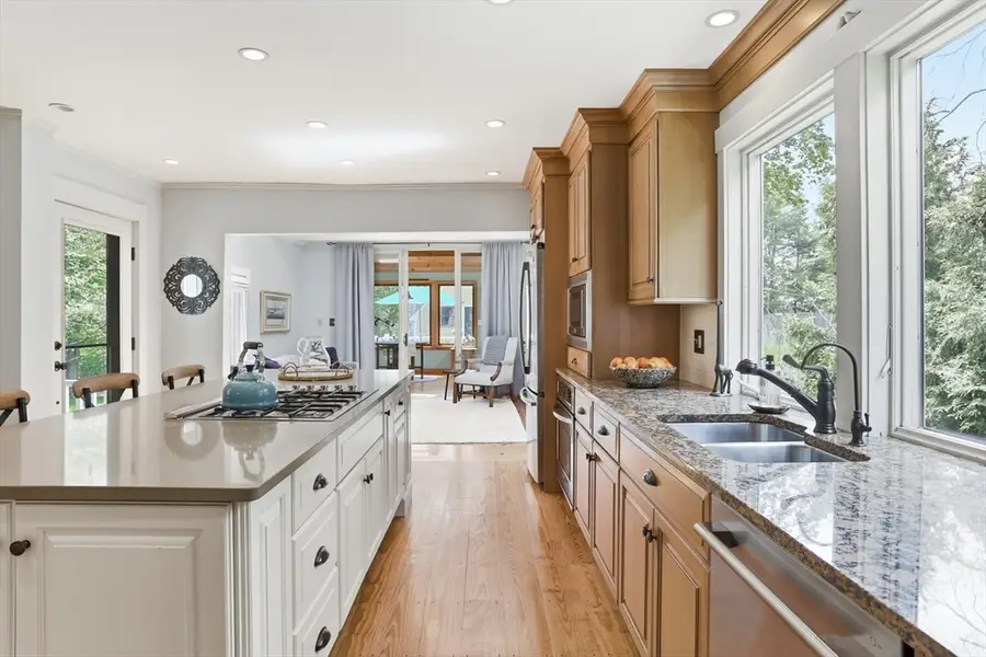 253 Great Rd, Bedford, MA 01730 - #2