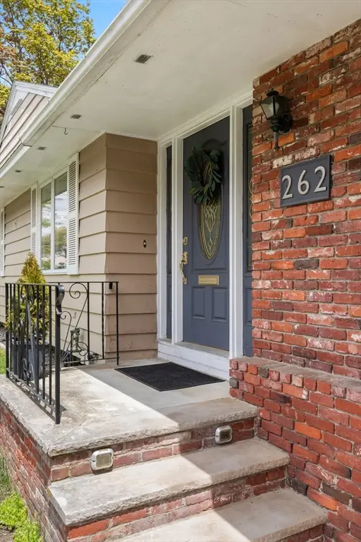 262 Sanders Avenue, Lowell, MA 01851 - #3