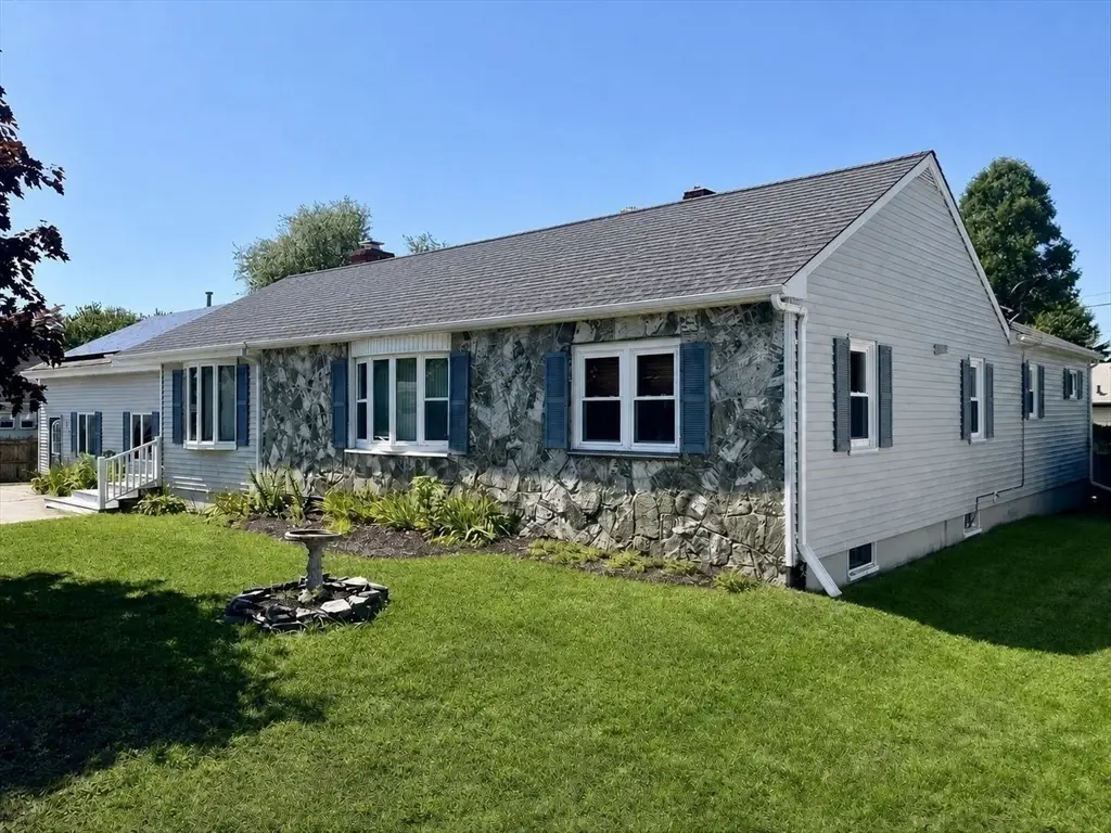 319 Oliver St, New Bedford, MA 02745 - #1