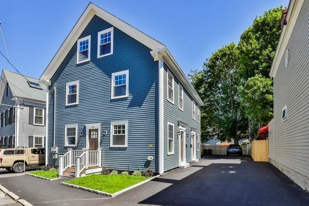 25 Carter St #A, Newburyport, MA 01950 - #1