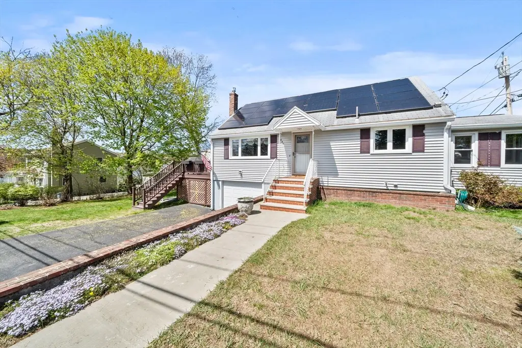 339 Passaconaway Dr, Dracut, MA 01826 - #1