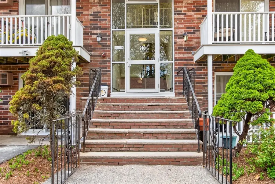90 Beacon #12, Lawrence, MA 01843 - #3