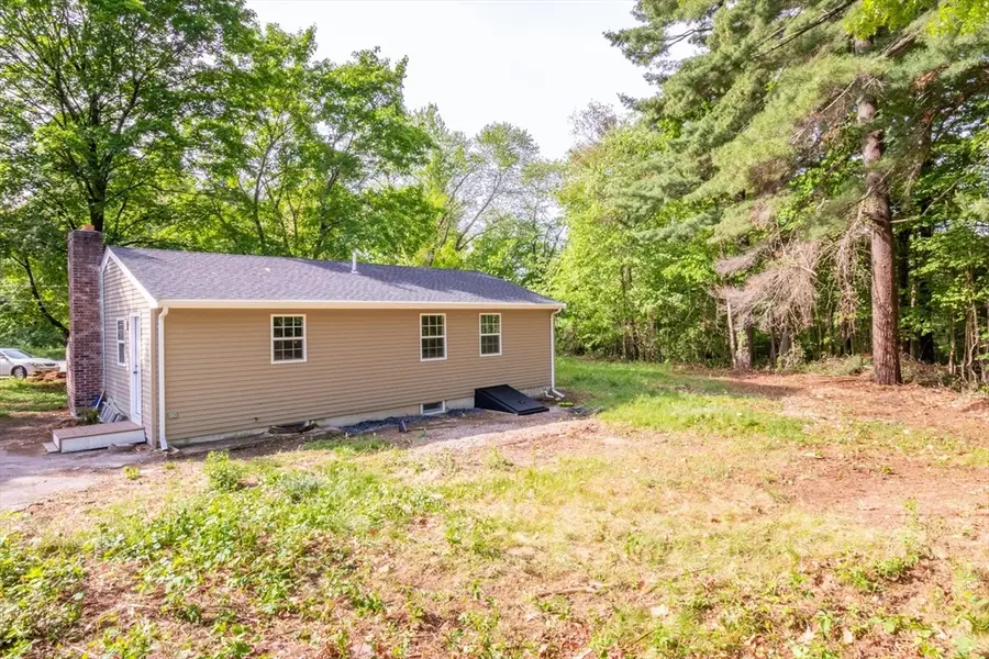 24 Vernon Rd, Medway, MA 02053 - #3
