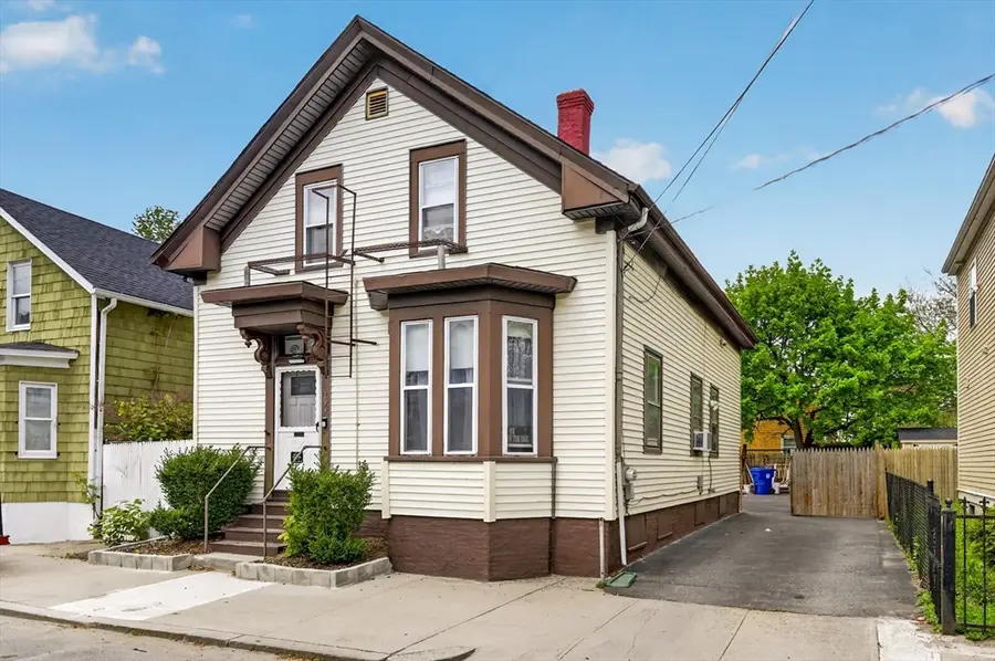 293 Swan St, Providence, RI 02905 - #2