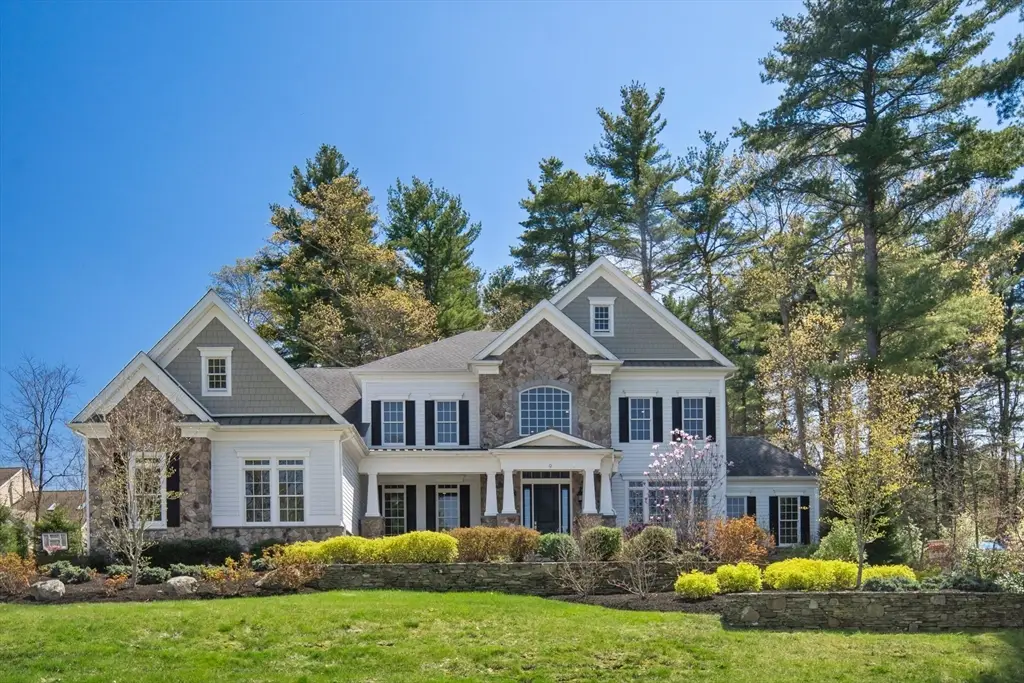 9 Schaffner Ln, Dover, MA 02030 - #1
