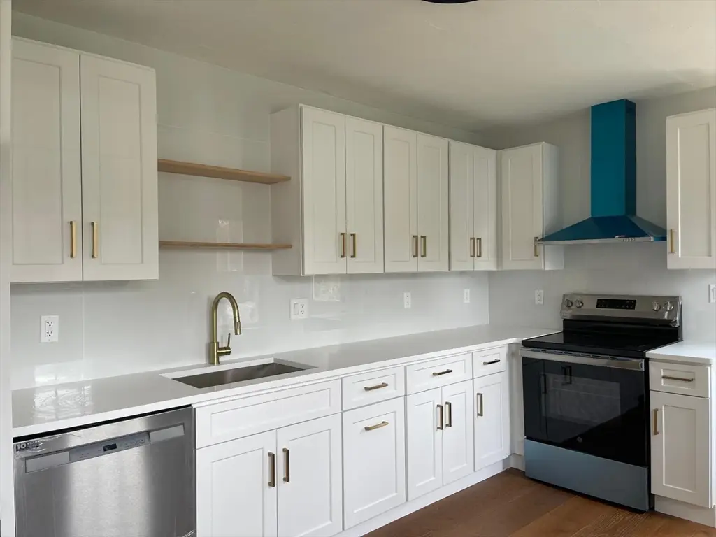 17 Sunnybank Ave, Rockland, MA 02370 - #1