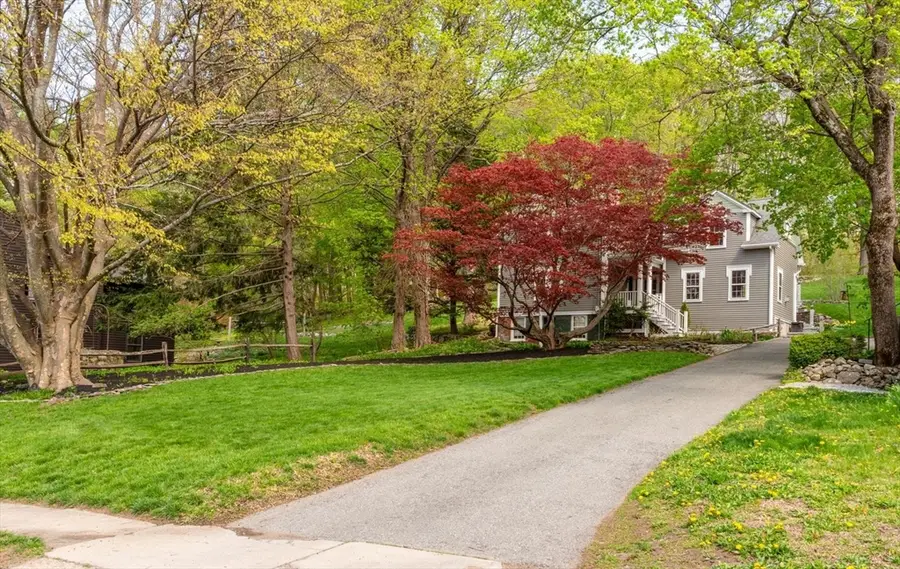 31 High St, Ipswich, MA 01938 - #2