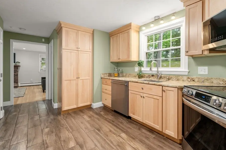 4 Brigham Ct, Natick, MA 01760 - #3