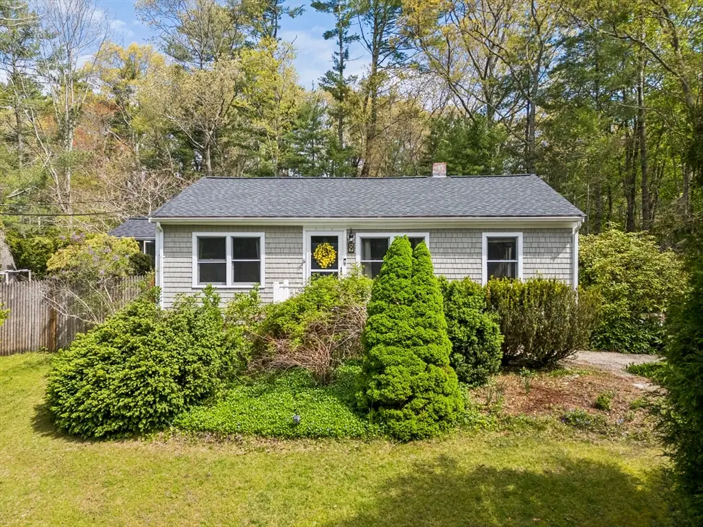 9 Mill St, Pembroke, MA 02359 - #1