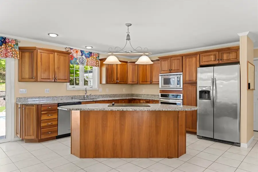 1507 E Mountain Rd, Westfield, MA 01085 - #3