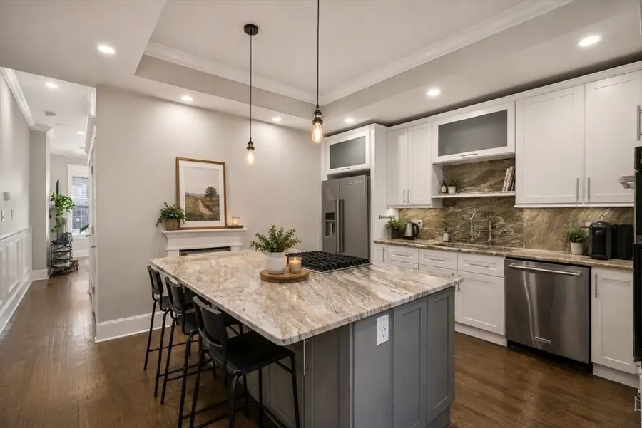 209 Green St, Cambridge, MA 02139 - #3