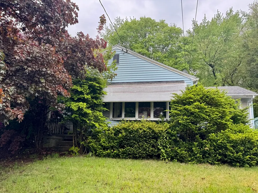 210 Shaker Rd, East Longmeadow, MA 01028 - #1
