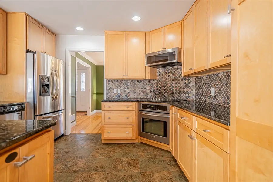5 Lowther Place, Nashua, NH 03060 - #3