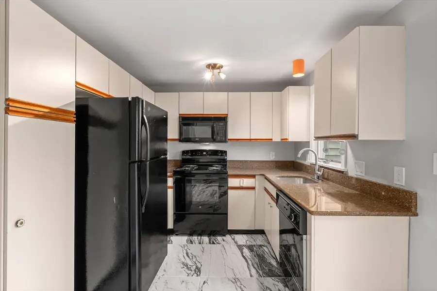 85 Victoria Heights #85, Boston, MA 02136 - #3