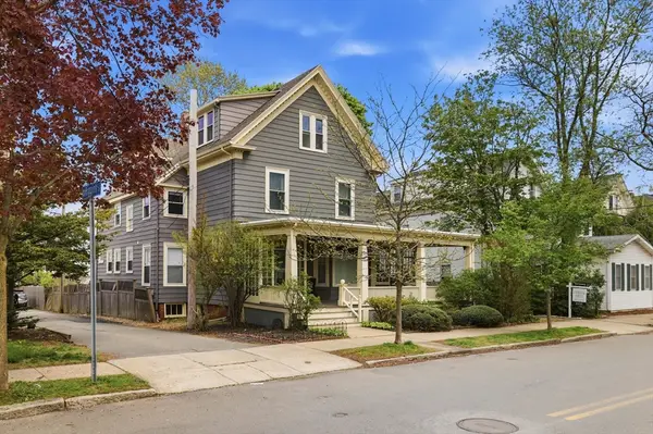 187 Burrill St #2, Swampscott, MA 01907