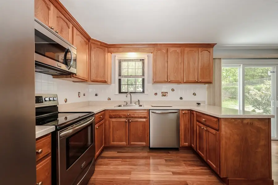 293 Jackson St, Methuen, MA 01844 - #3