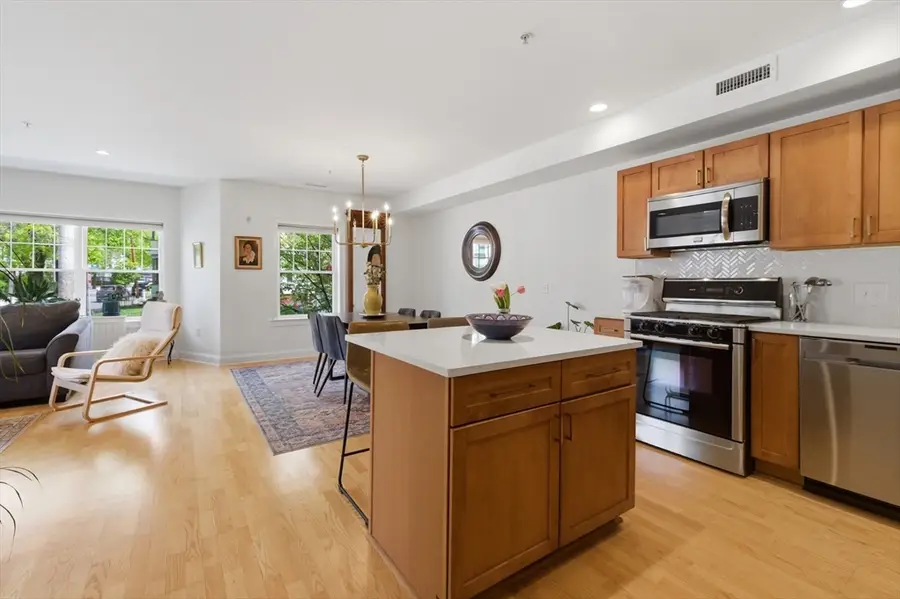 135 Willow Ave #4, Somerville, MA 02144 - #2