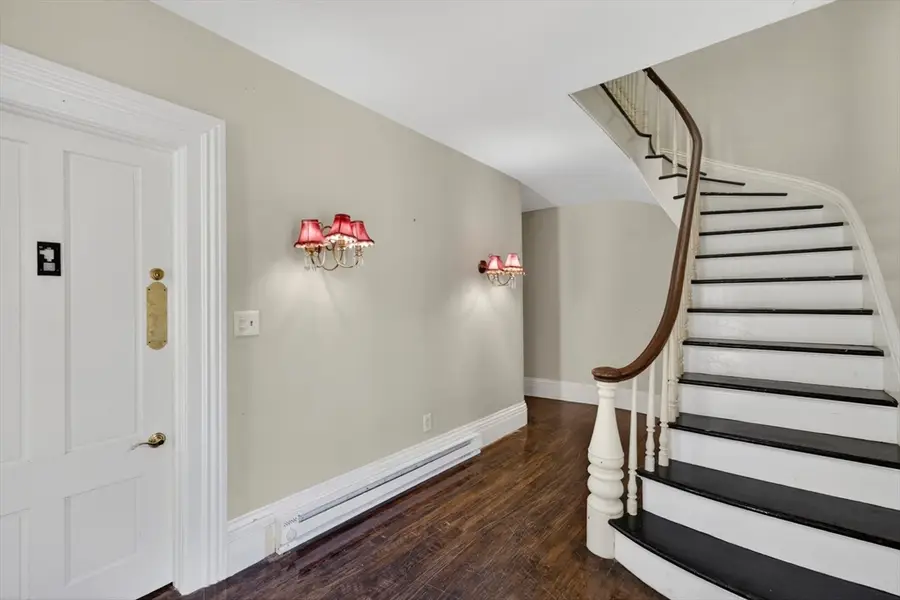 12 Crown St., Worcester, MA 01609 - #2