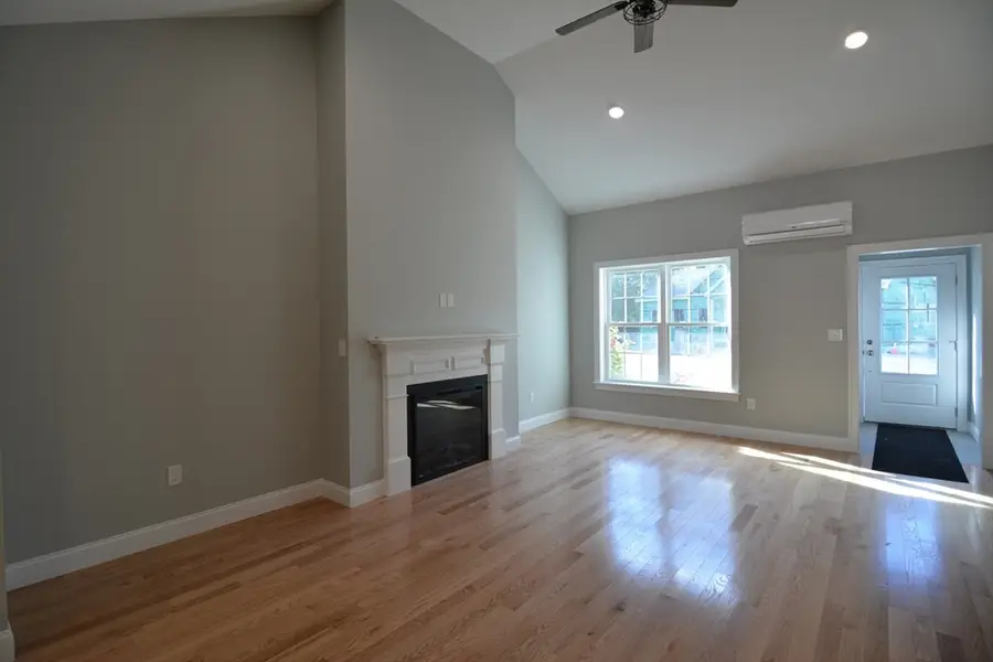 1 Depot Street Ext #1, Townsend, MA 01469 - #3