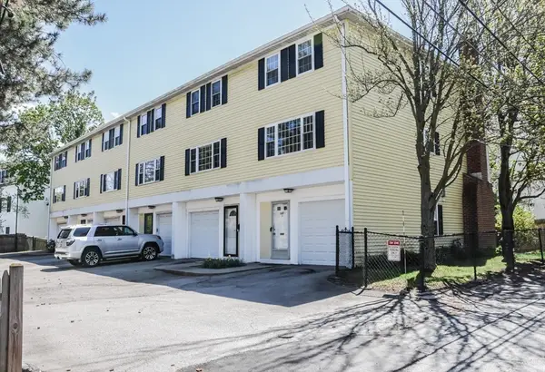 14 Kenneson Rd #A, Somerville, MA 02145