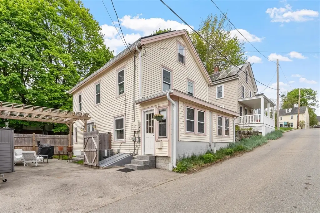 1 Union Street, Amesbury, MA 01913 - #1
