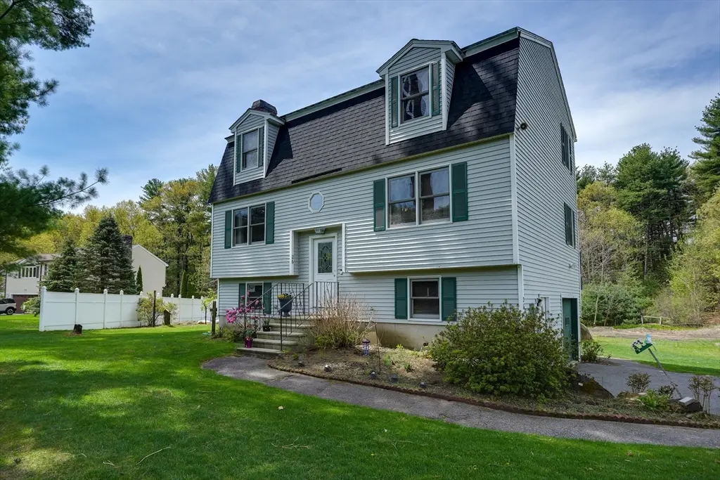 26 Frederick Circle, Tewksbury, MA 01876 - #1