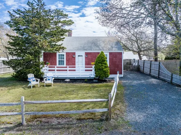 274 Shad Hole Rd, Dennis, MA 02639