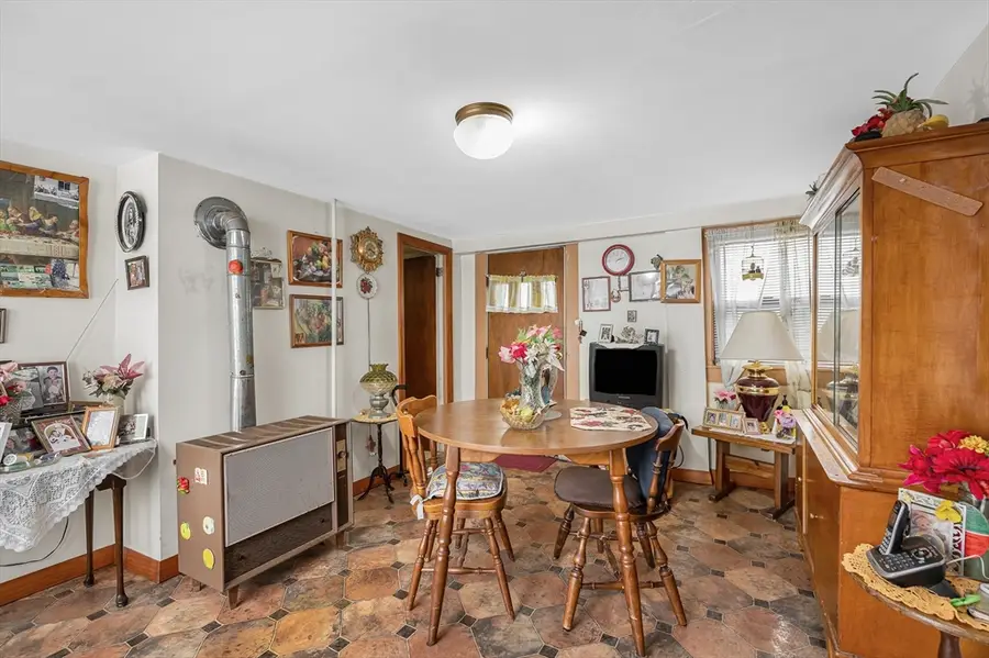 40 North Street, Lowell, MA 01852 - #3
