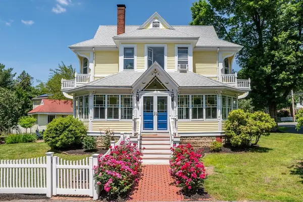 8 Charles St, Natick, MA 01760
