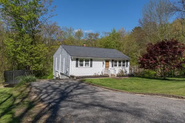 75 Fairview Park Rd, Sturbridge, MA 01566