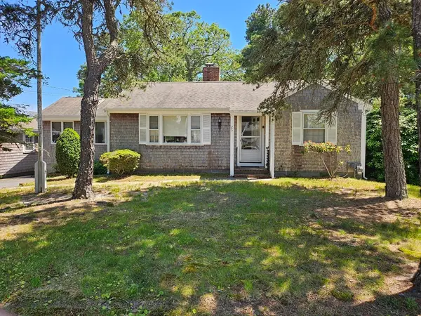 26 Pine Tree Road, Chatham, MA 02474