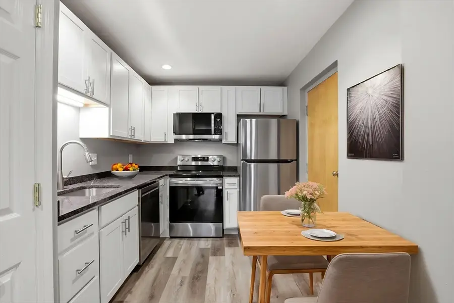 326 Broadway #6, Somerville, MA 02145 - #3