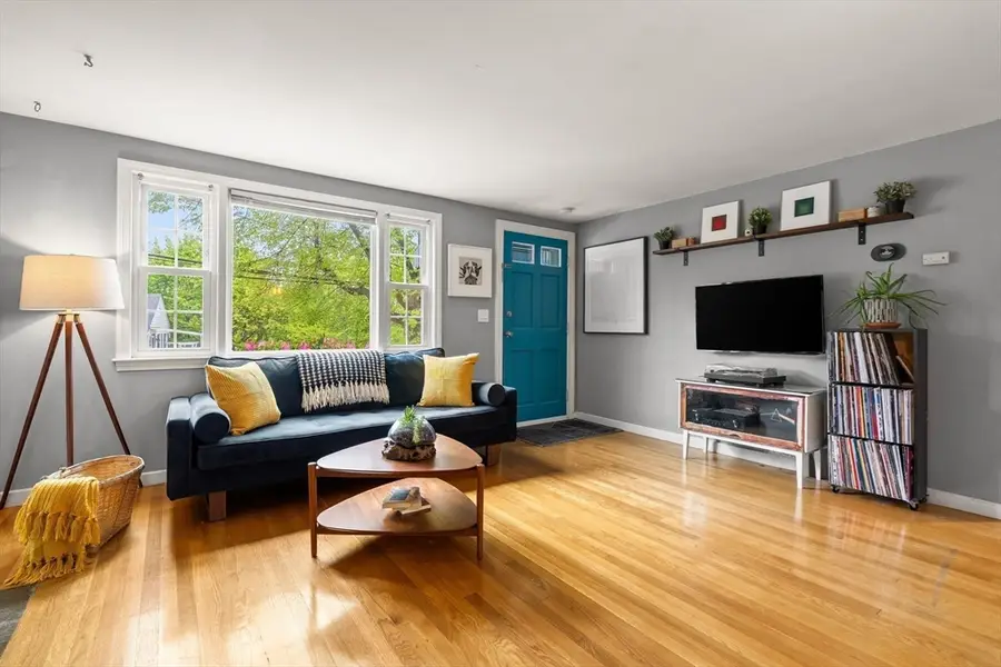 6 Van Brunt St, Boston, MA 02136 - #2