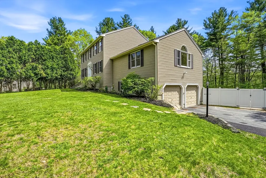 28 Wood Dr, Mendon, MA 01756 - #2