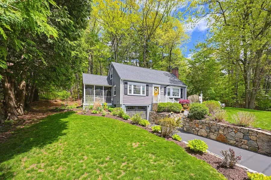 135 Locust St, Holliston, MA 01746 - #3