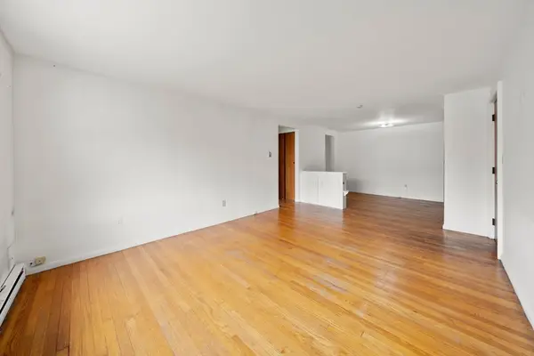 11 Colonial Village Dr #8, Arlington, MA 02474