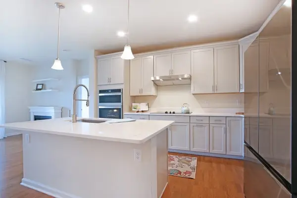 260 Martins Lndg #508, North Reading, MA 01864