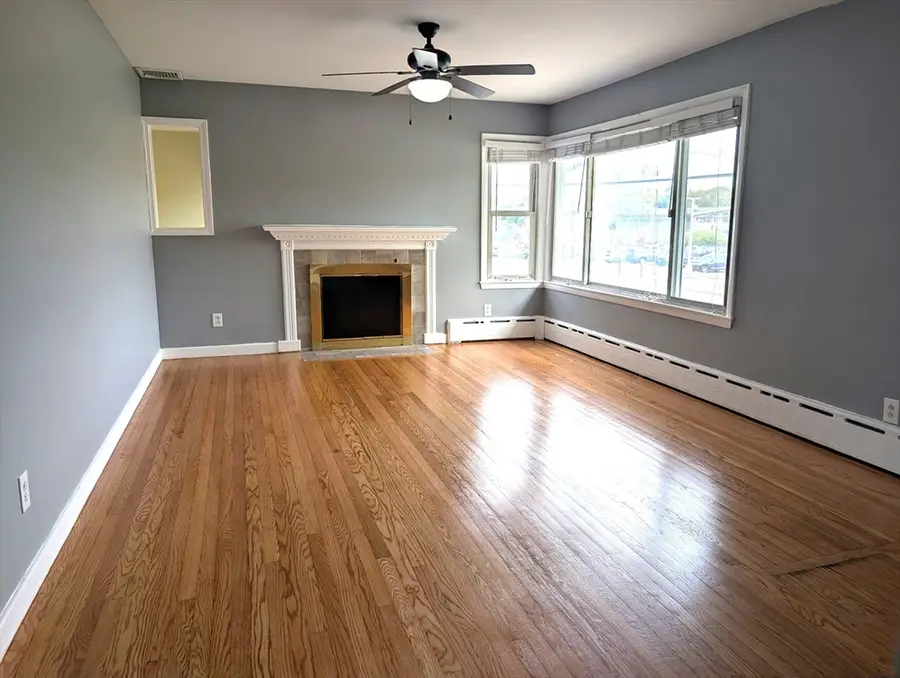 98 Pleasant View St, Methuen, MA 01844 - #3