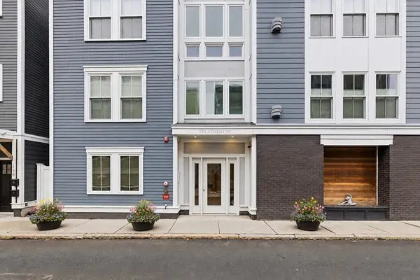 150-156 Athens St #2, Boston, MA 02127