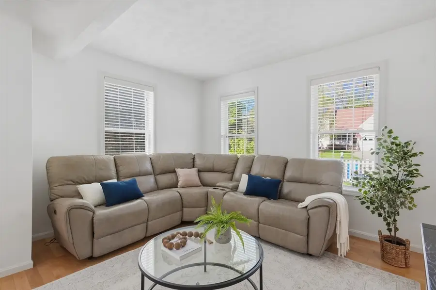 8 Coolidge Street, Westford, MA 01886 - #3