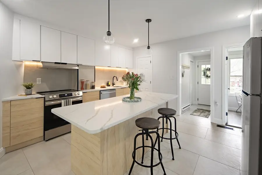 33 Thurston Ave #33, Northbridge, MA 01588 - #2