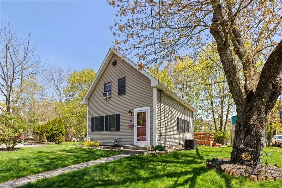 69 Highland Ave, Mansfield, MA 02048 - #2