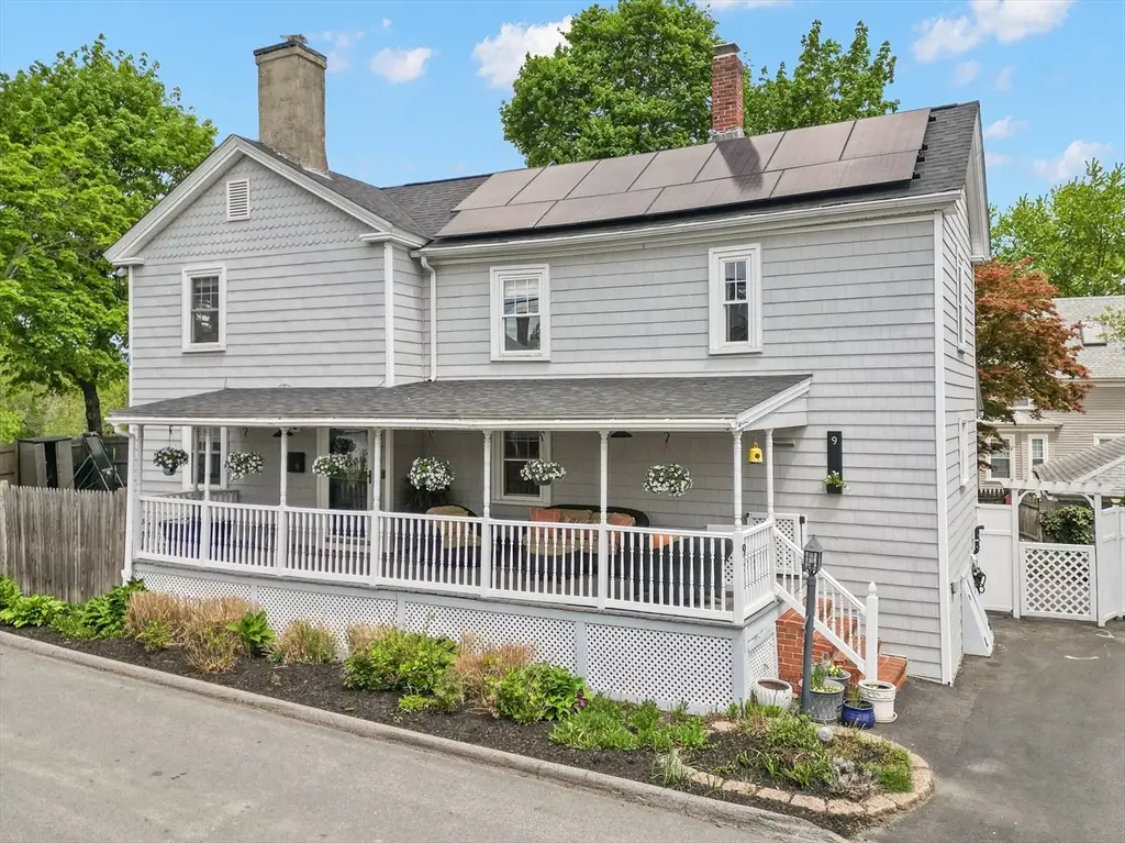 9 Elm Ct, Andover, MA 01810 - #1