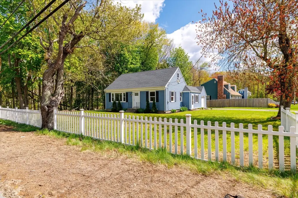 376 Pleasant St, Paxton, MA 01612 - #1