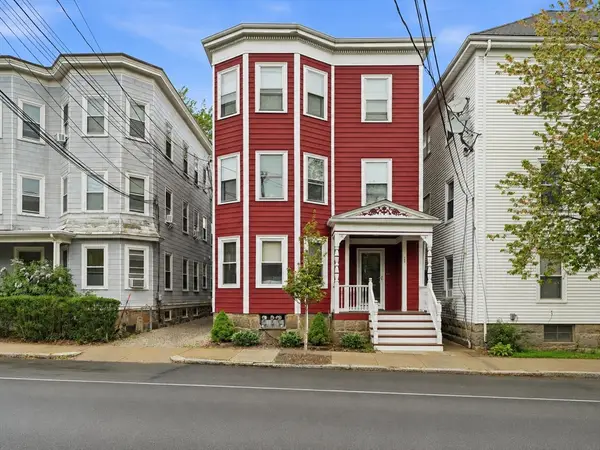 166 Chestnut St #1, Brookline, MA 02445