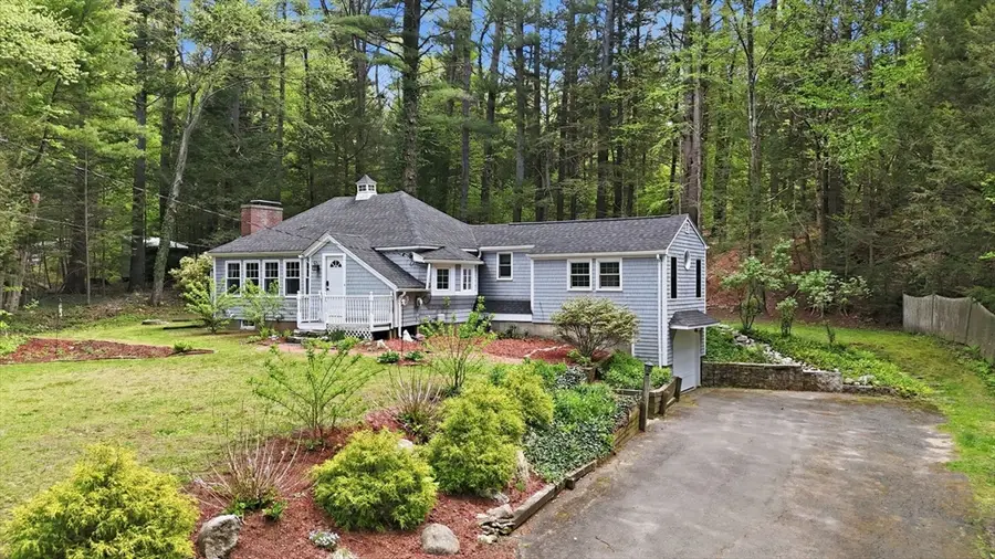 400 Loomis St, Westfield, MA 01085 - #2