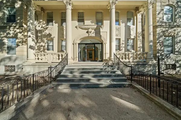 74 Fenway #56, Boston, MA 02115