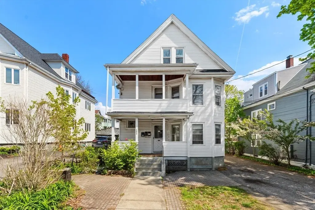 152 Spruce St, Watertown, MA 02472 - #1
