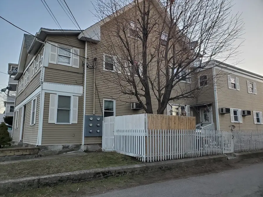 166 Central St, Leominster, MA 01453 - #2