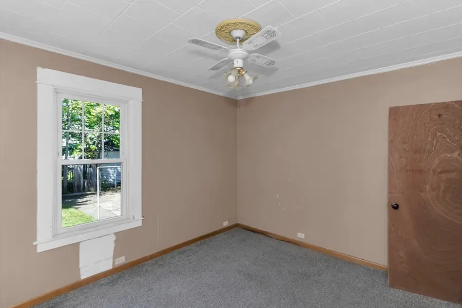 53 Calumet Rd, Holyoke, MA 01040 - #2